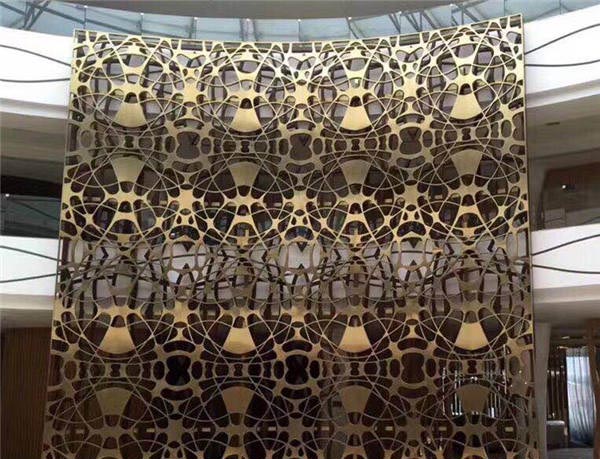 ���P����L(f��ng)